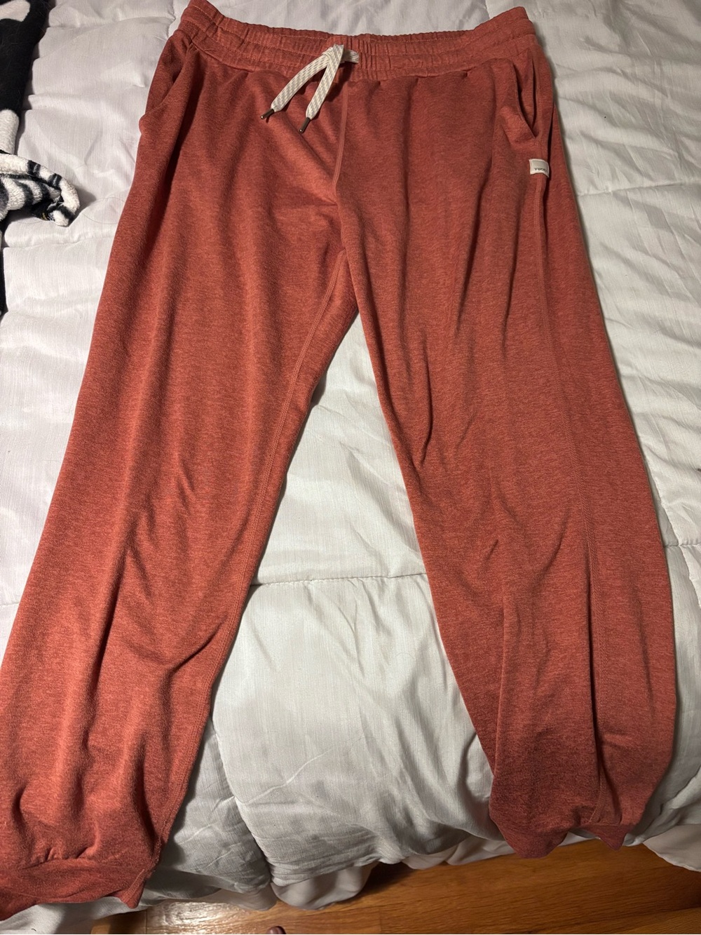 Vuori Performance Joggers with Drawstring Waist